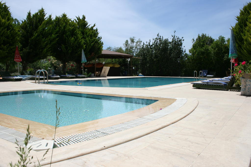 Paradise Garden Gumusluk Evleri Aparthotel Kültér fotó